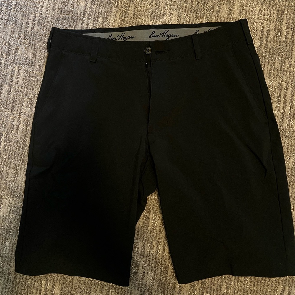 Ben hogan golf shorts. Black